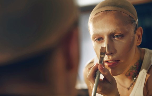Why do men cross dress? | The Mix Why do men cross dress? | The Mix